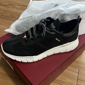 Here we have Brody By Bally. Size: 12 Color: Black Red and White.